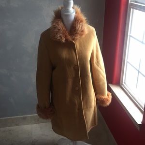 Real Shearling and suede and fur collar and cuffs